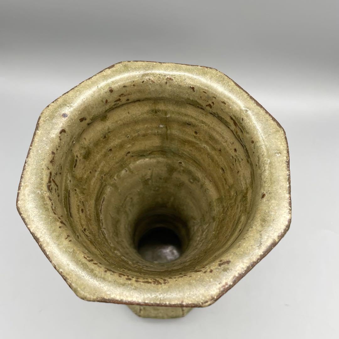 Amazon.co.jp: 人間国宝 島岡達三 灰釉象嵌縄文花入 花瓶 共箱